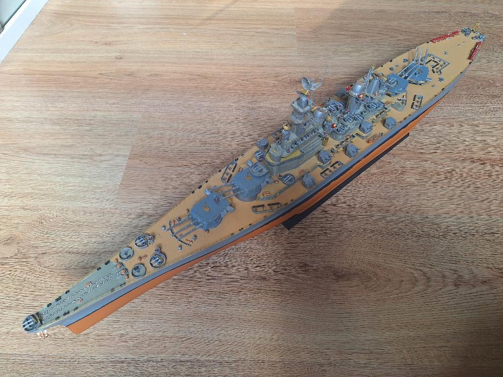 1:350 1/350 Trumpeter USS Montana BB-67 Gebouwd, Hobby en Vrije tijd, Modelbouw | Boten en Schepen, Ophalen of Verzenden, Zo goed als nieuw