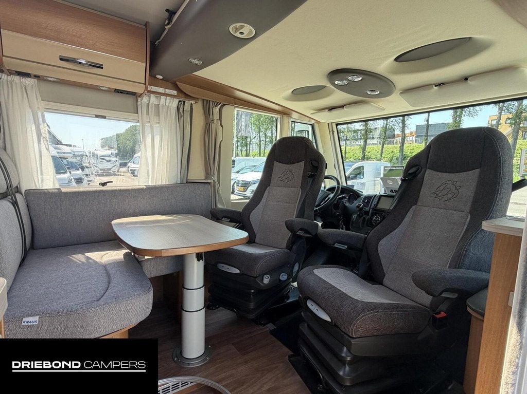 Knaus 650 Meg Platinum 9T-Automaat Enkele Bedden Hefbed Trek, Caravans en Kamperen, Campers, Airbags, 7 tot 8 meter, Bedrijf, Diesel