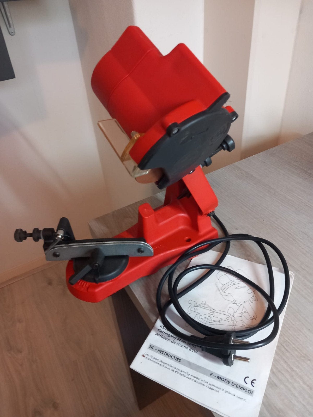 Kettingslijper 85W - Zo goed als nieuw, Doe-het-zelf en Verbouw, Ophalen, Zo goed als nieuw, Minder dan 600 watt, Gamma