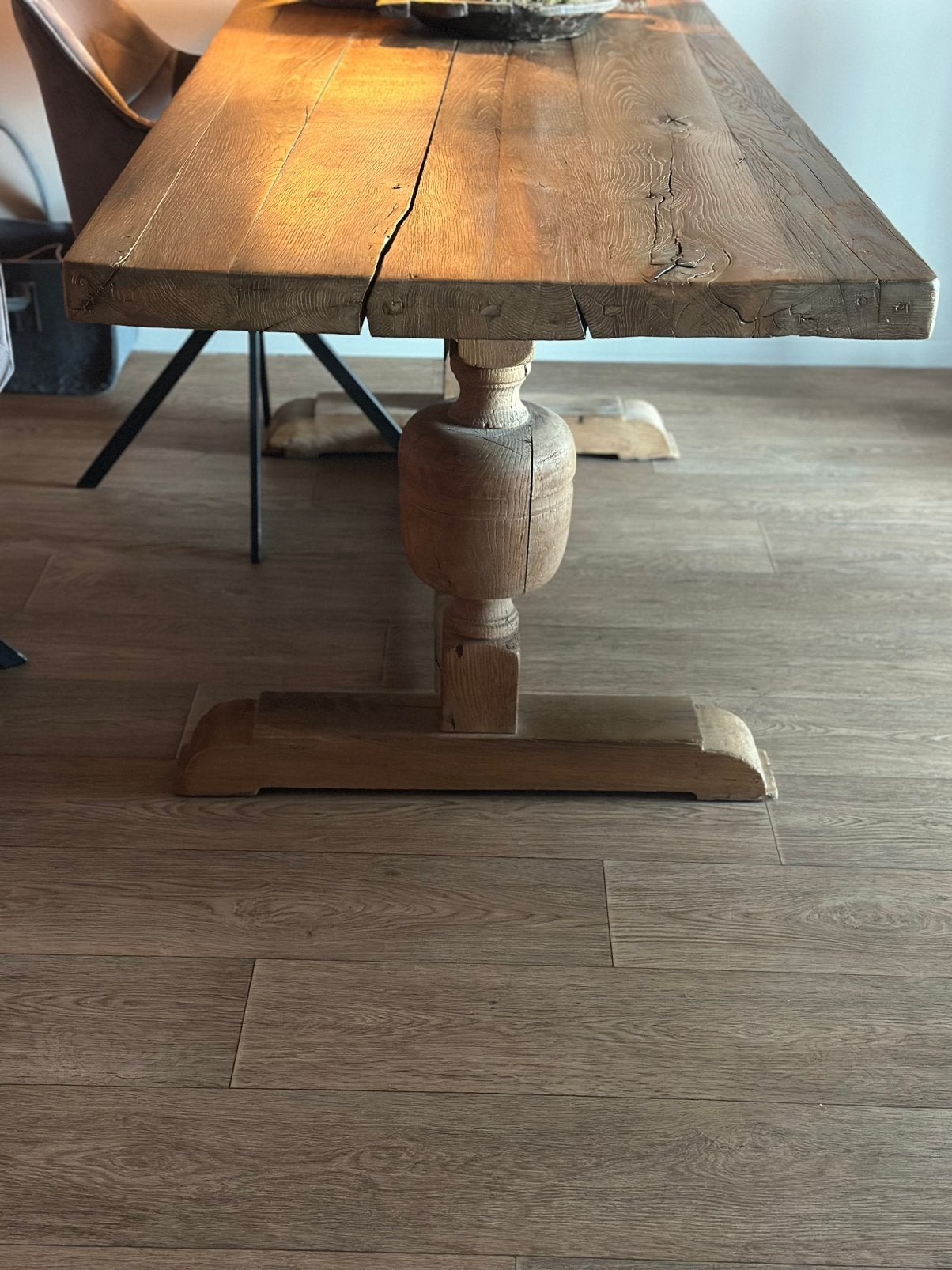 Foto 6 van Prachtige doorleefde kloostertafel
