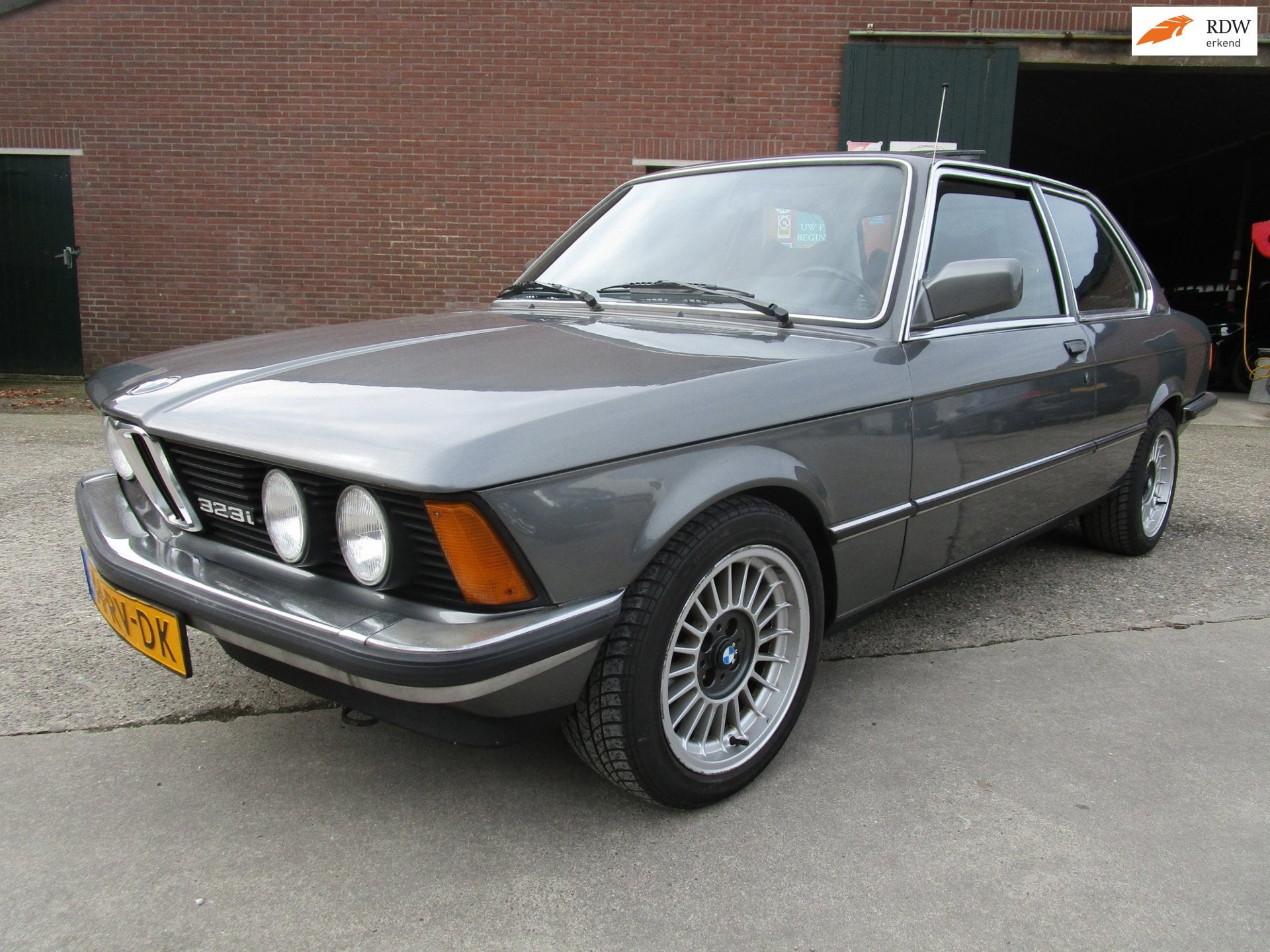 BMW 3-serie 323i e21 schuif-kantel dak stuurbekrachtiging lm, Achterwielaandrijving, Zwart, 143 pk, Open dak