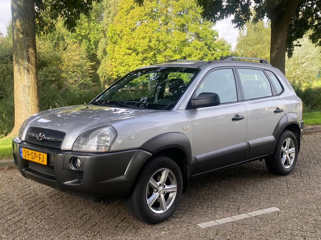 Hyundai Tucson 2.0i Active 2006 trekhaak! keurig onderhouden, Stof, Gebruikt, Zwart, 4 cilinders