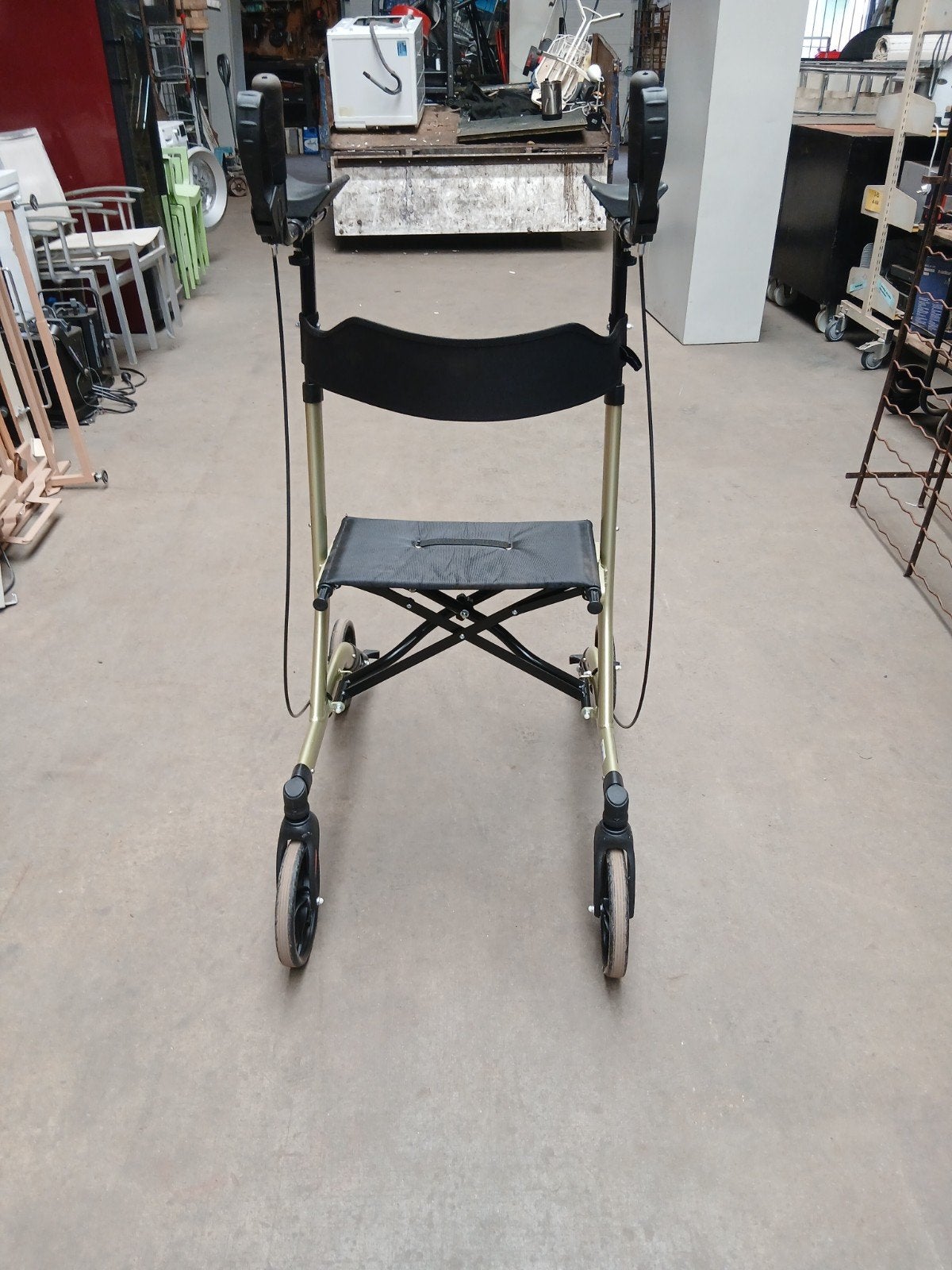 Rollator Uniprodo roll 05 f, Ophalen