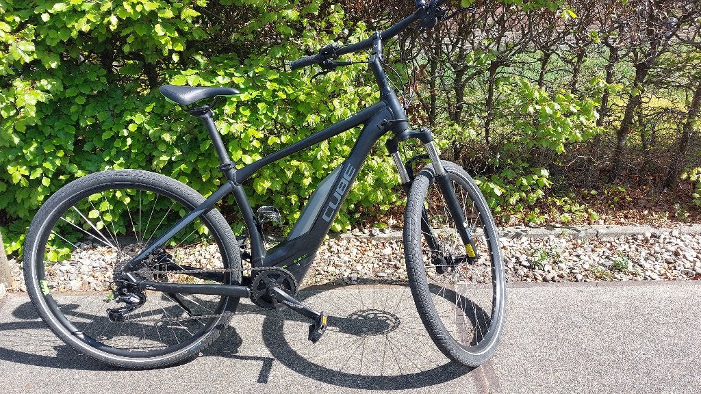 Cube Bosch Performance, Fietsen en Brommers, Elektrische fietsen, Ophalen, Zo goed als nieuw, 50 km per accu of meer, Cube