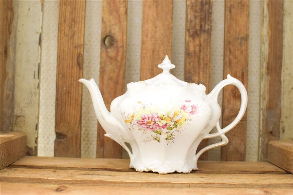 Porseleinen Theepot 51041, Gebruikt, Ophalen of Verzenden, Bord(en), Overige stijlen