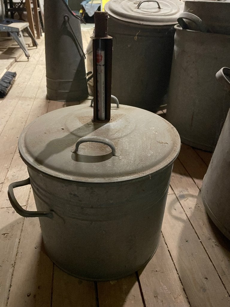 Zinken weckketel vintage, Ophalen
