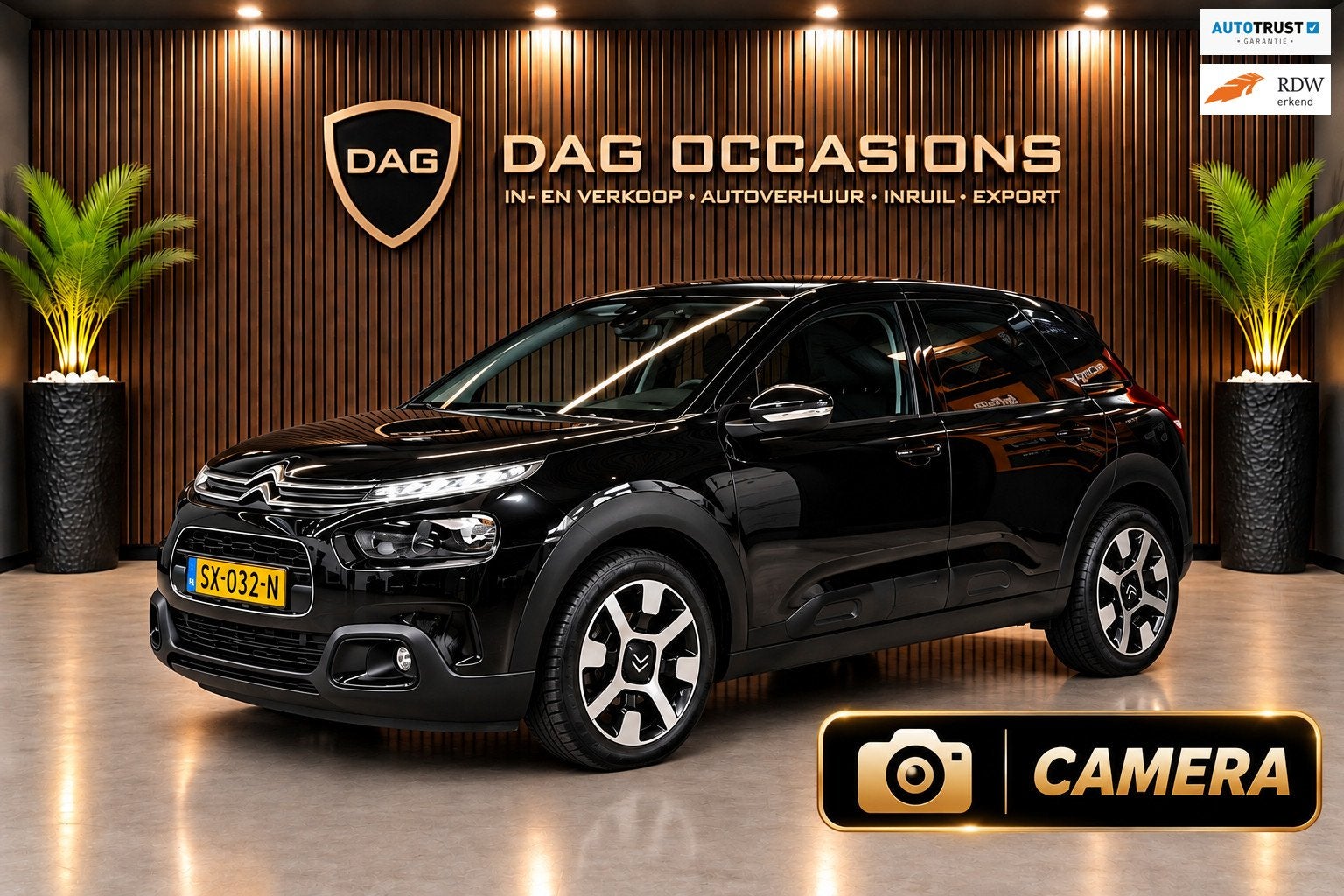 Citroen C4 Cactus Shine 110PK | CAMERA | PANO | NAVI, Auto's, Voorwielaandrijving, Stof, 1199 cc, Zwart