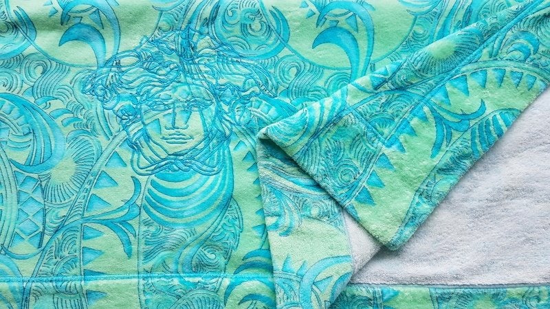 Vintage '90-ties VERSACE velours strandlaken aqua-tinten, Overige kleuren, Overige merken, Badlaken, Ophalen of Verzenden