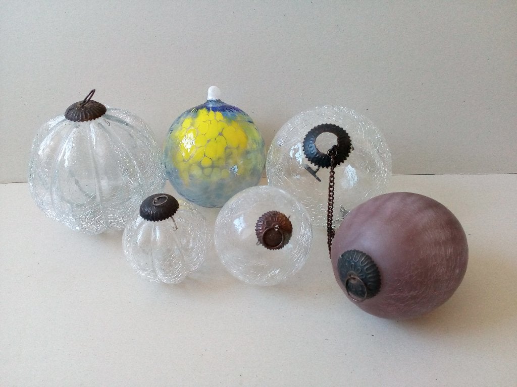 Glazen decoratie/raambollen. Allerlei, Prijs per stuk vanaf, Ophalen of Verzenden
