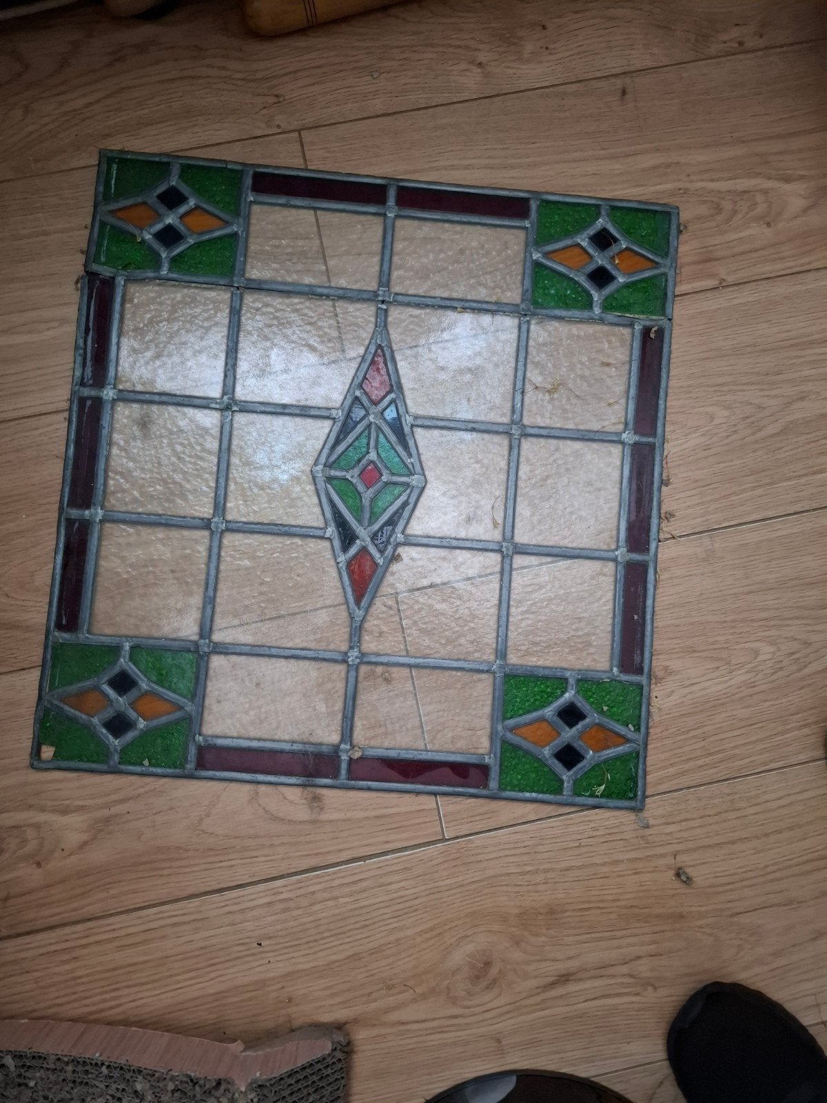 Te koop glas in lood, Ophalen