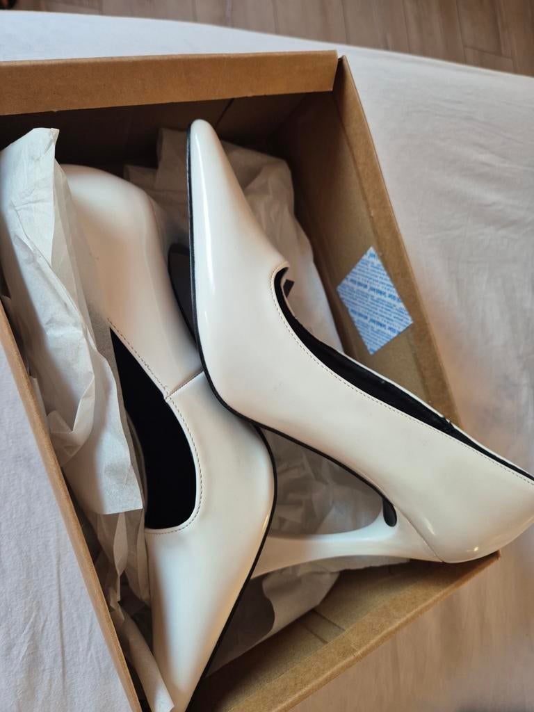 Nieuwe witte pumps maat 37 - Echt mooi!, Pumps, Wit, Nieuw, Ophalen of Verzenden
