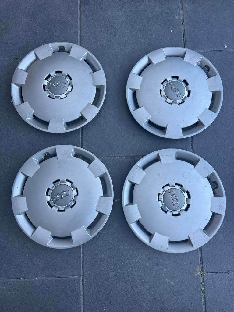 Audi wieldoppen 16 inch - Set van 4, Auto diversen, Wieldoppen, Gebruikt, Ophalen