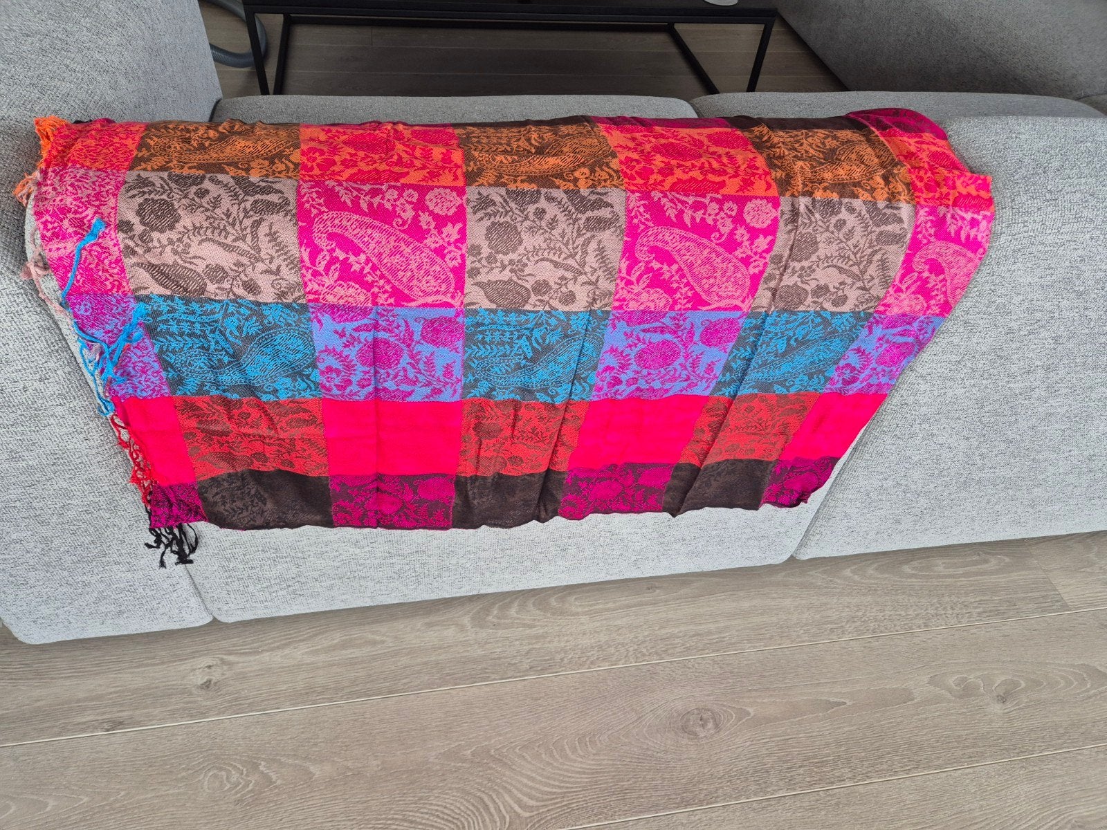 Kleurrijke sjaal met paisley patroon - 180cm, Ophalen of Verzenden, Nieuw