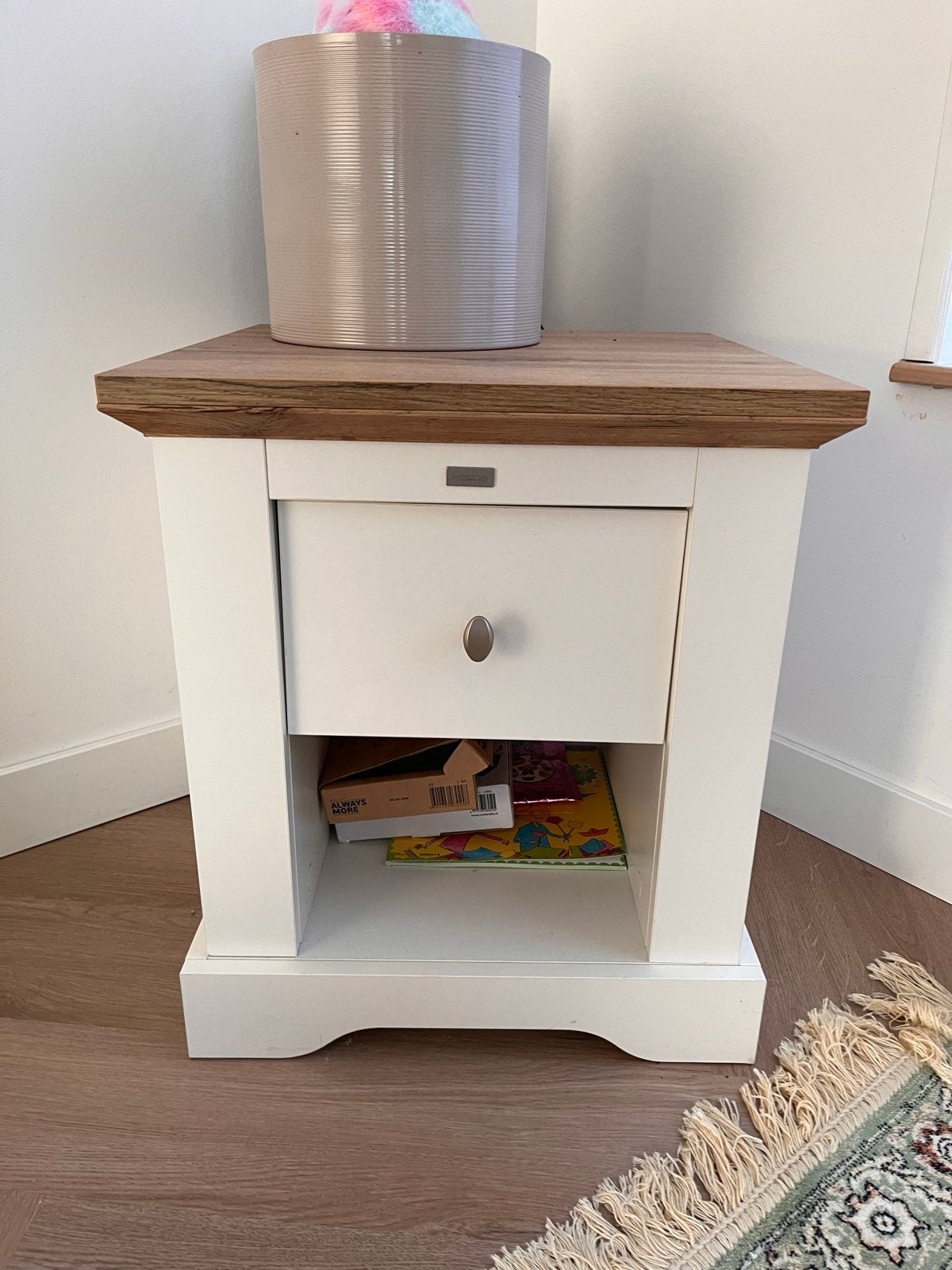 Nachtkastje/Bijzettafel met lade en open vak, Huis en Inrichting, 45 tot 60 cm, Minder dan 55 cm, Gebruikt, Vierkant