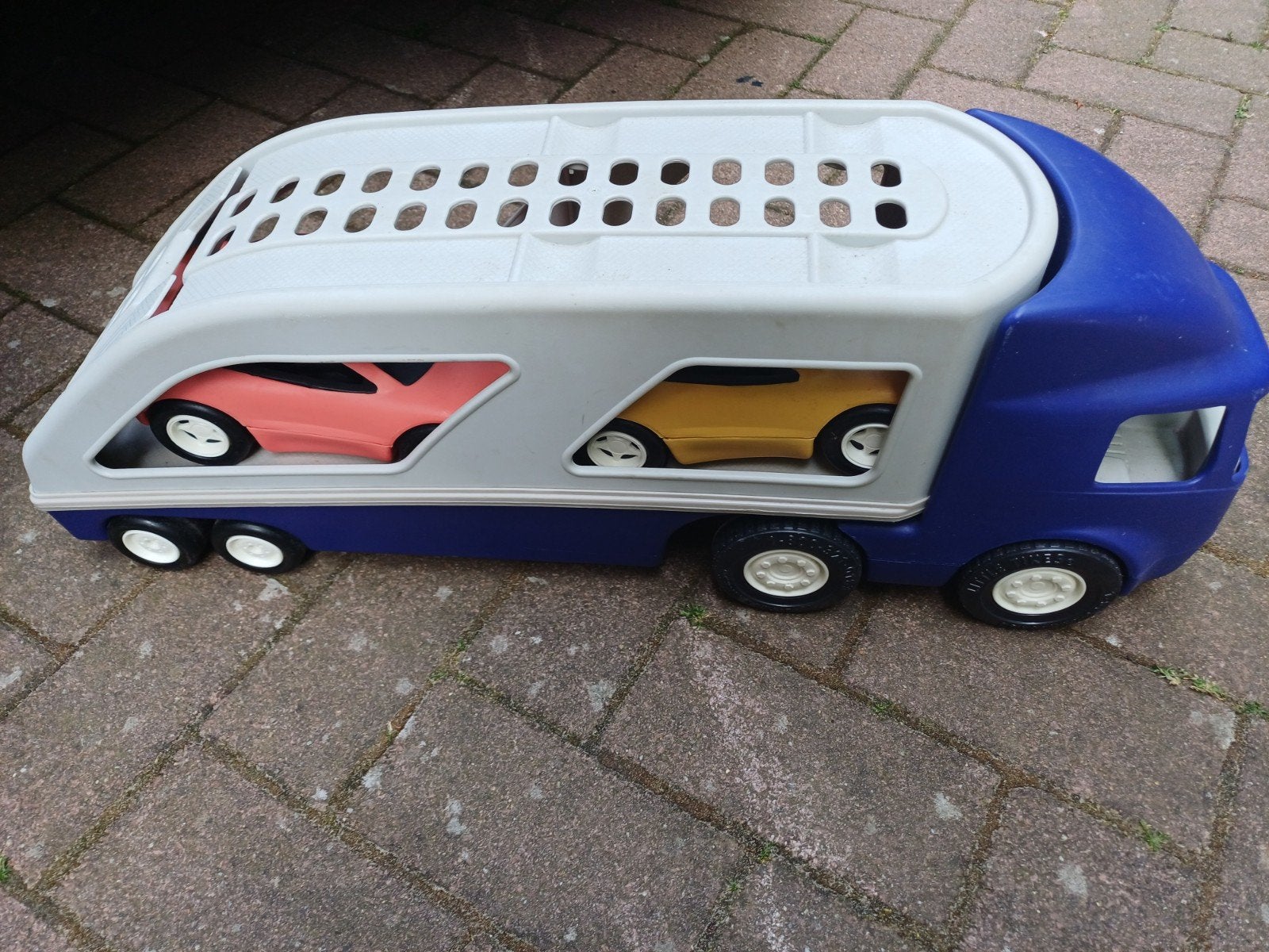 Little Tikes Autotransporter met 2 auto's, Ophalen of Verzenden, Gebruikt