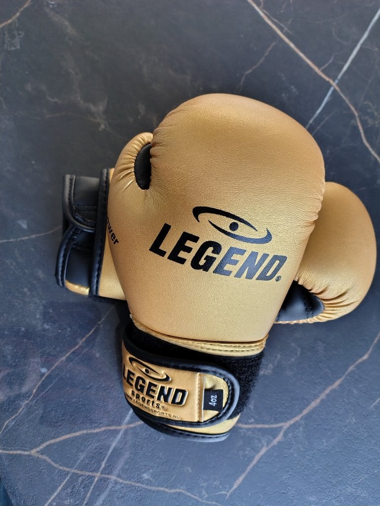 Boks handschoen Legend (kind 4OZ), Ophalen of Verzenden, Zo goed als nieuw, Bokshandschoenen
