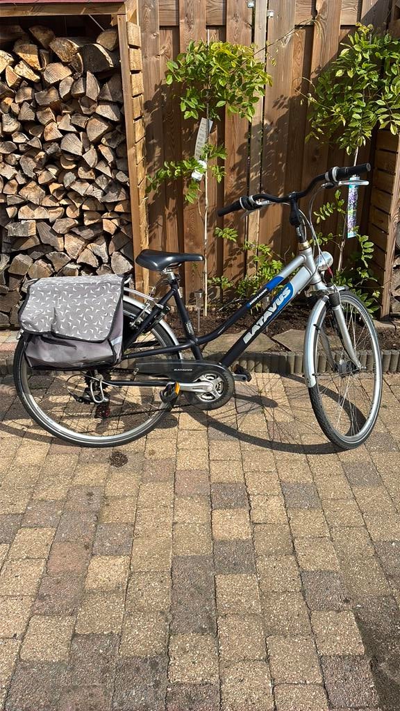Batavus damesfiets, Fietsen en Brommers, Fietsen | Dames | Omafietsen, 47 tot 50 cm, Versnellingen, Ophalen of Verzenden, Zo goed als nieuw
