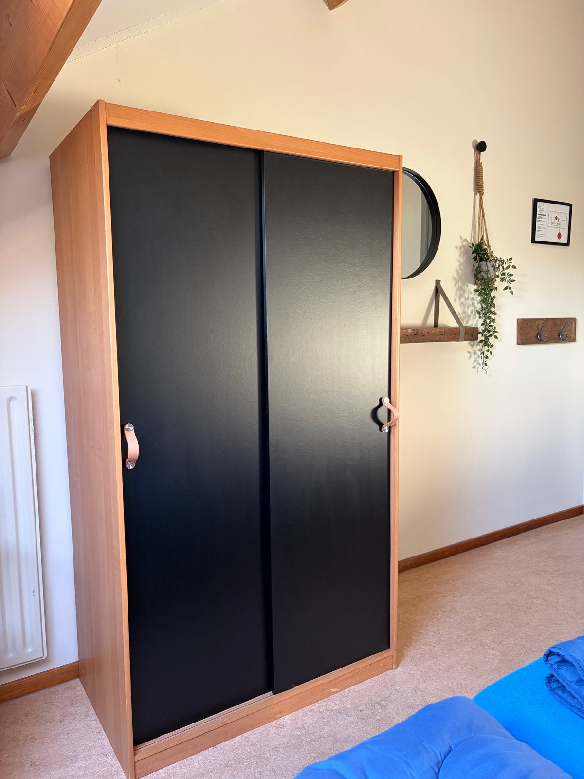 Diverse kasten met schuifdeuren - Zwart & Hout, Ophalen, Met plank(en), Gebruikt, 100 tot 150 cm