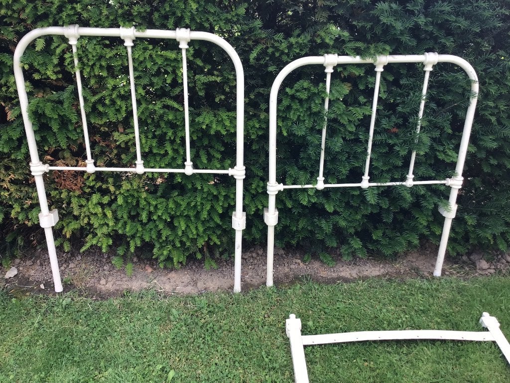 Vintage gietijzer spijlen kinderbed, Ophalen, Overige materialen, Gebruikt, Eenpersoons