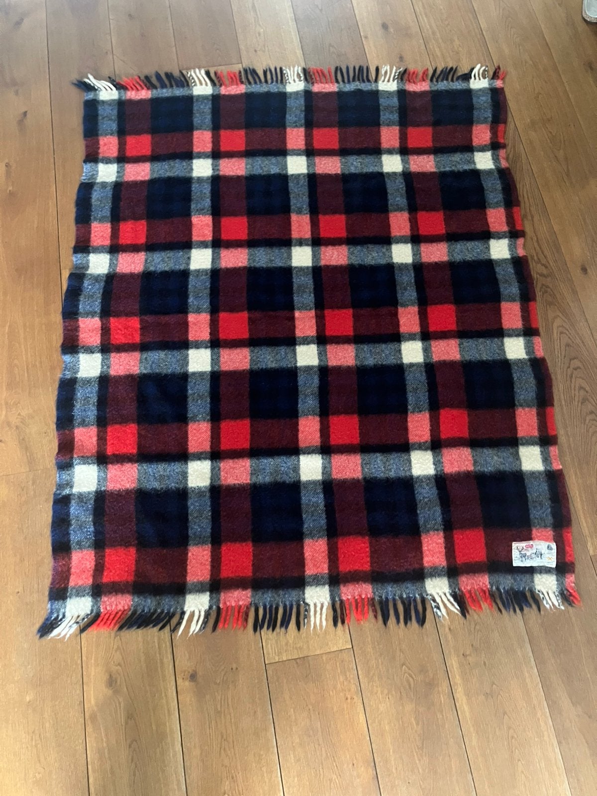 Vintage scheerwol deken, AaBe, Ophalen, Wol, 128 cm, Zo goed als nieuw