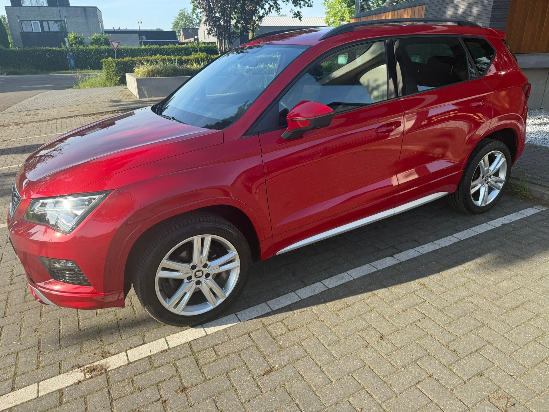 Seat Ateca 1.5 TSI FR Business Intense automaat 360 camera N, Auto's, 4 cilinders, Origineel Nederlands, Bedrijf, 1600 kg