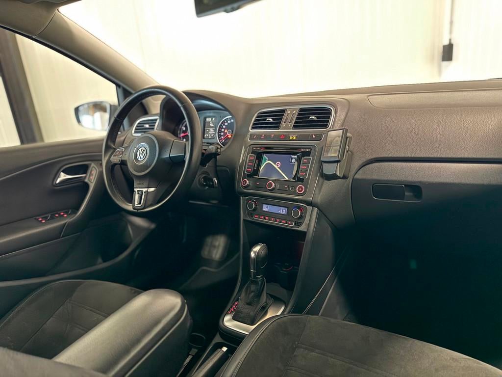 Volkswagen Polo 1.2 TSI Cross 2014 105PK DSG/XENON/LED/CLIMA, Auto's, Euro 5, Zwart, Polo, Hatchback
