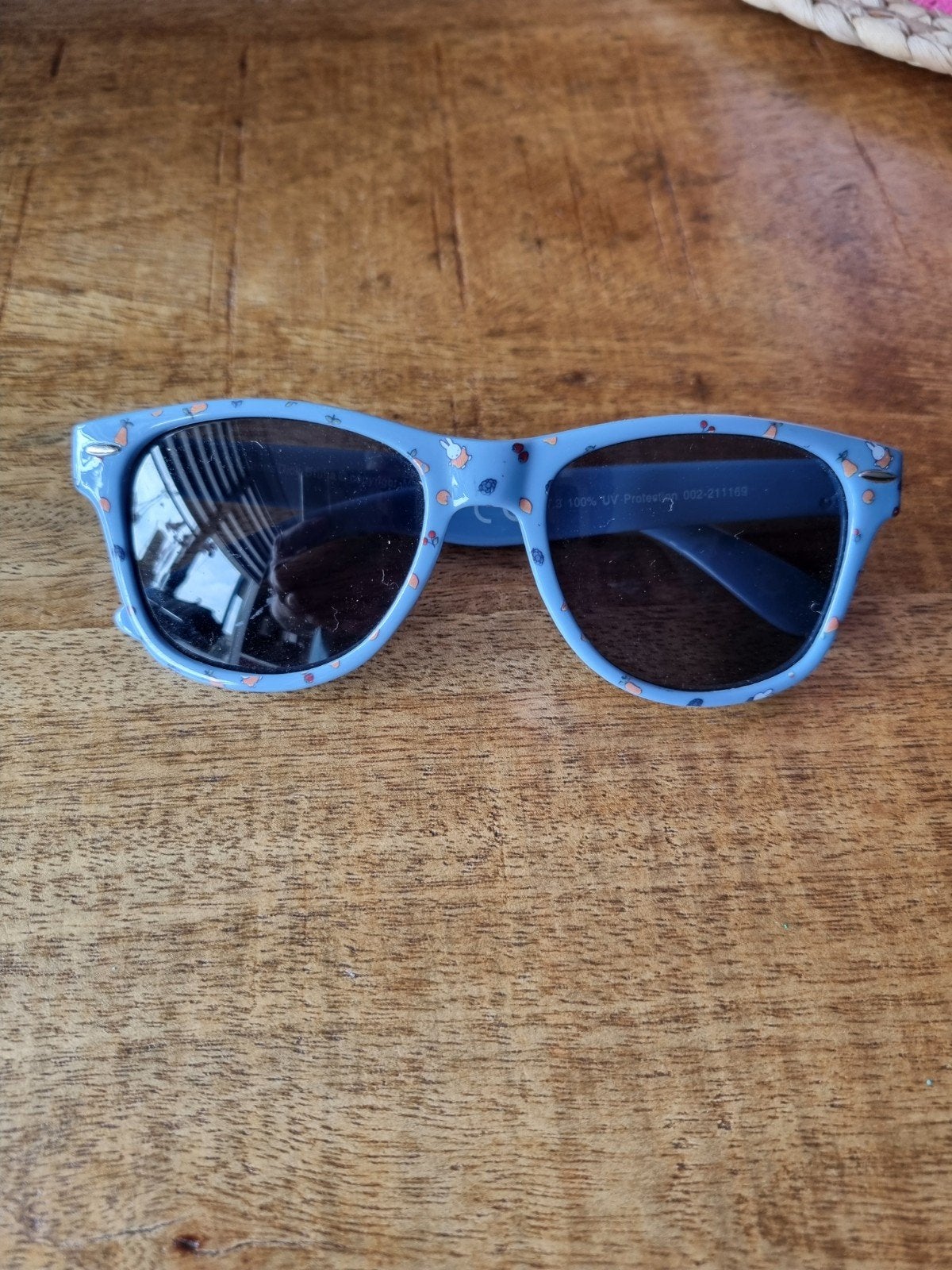 Leuke blauwe nijntje zonnebril voor kinderen, Ophalen of Verzenden, Zo goed als nieuw, Nijntje