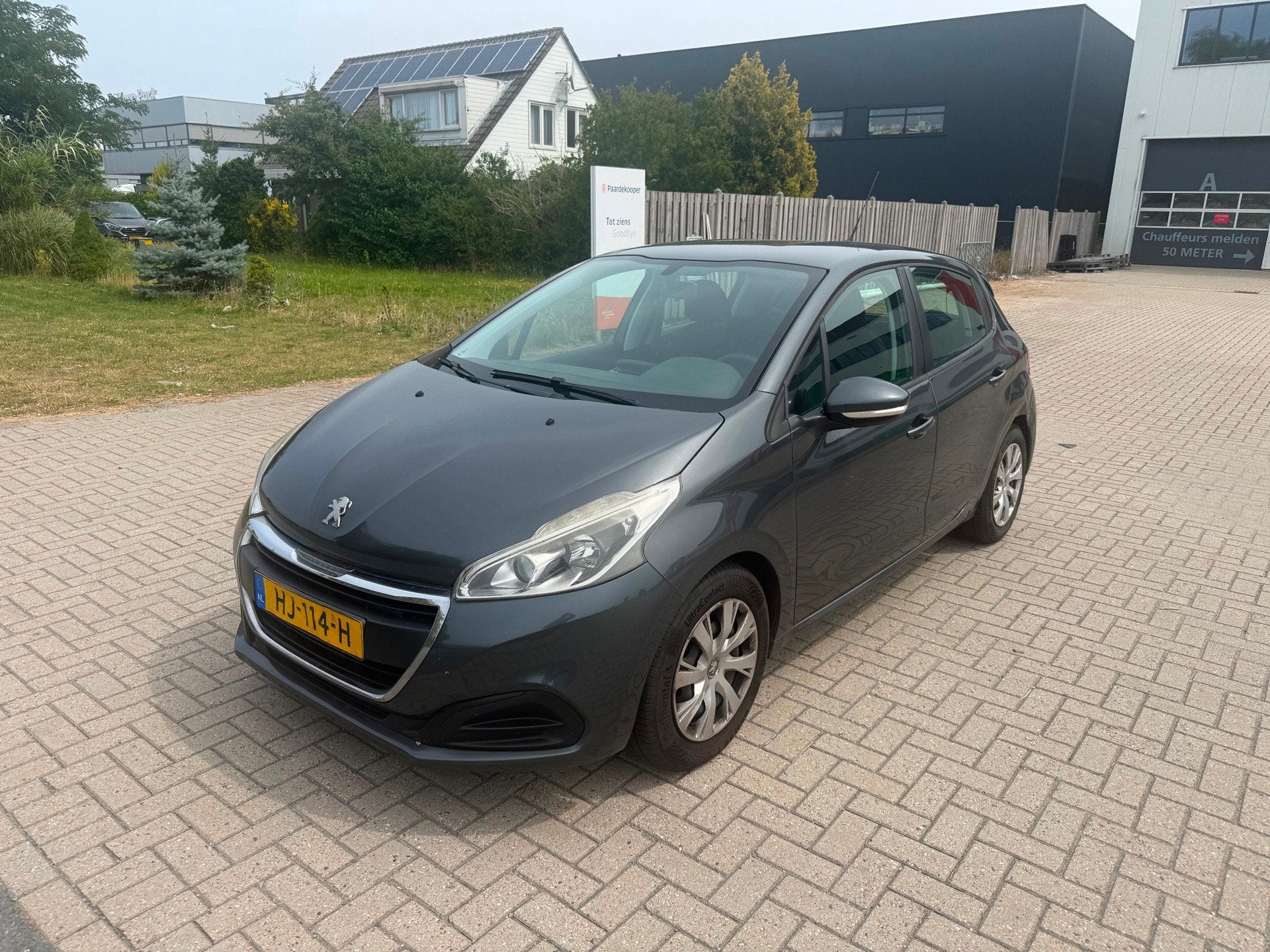 Peugeot 208 1.6 BlueHDi Active CLIMA NAVIGATIE GRIJS 2015, Voorwielaandrijving, Gebruikt, Euro 6, 4 cilinders