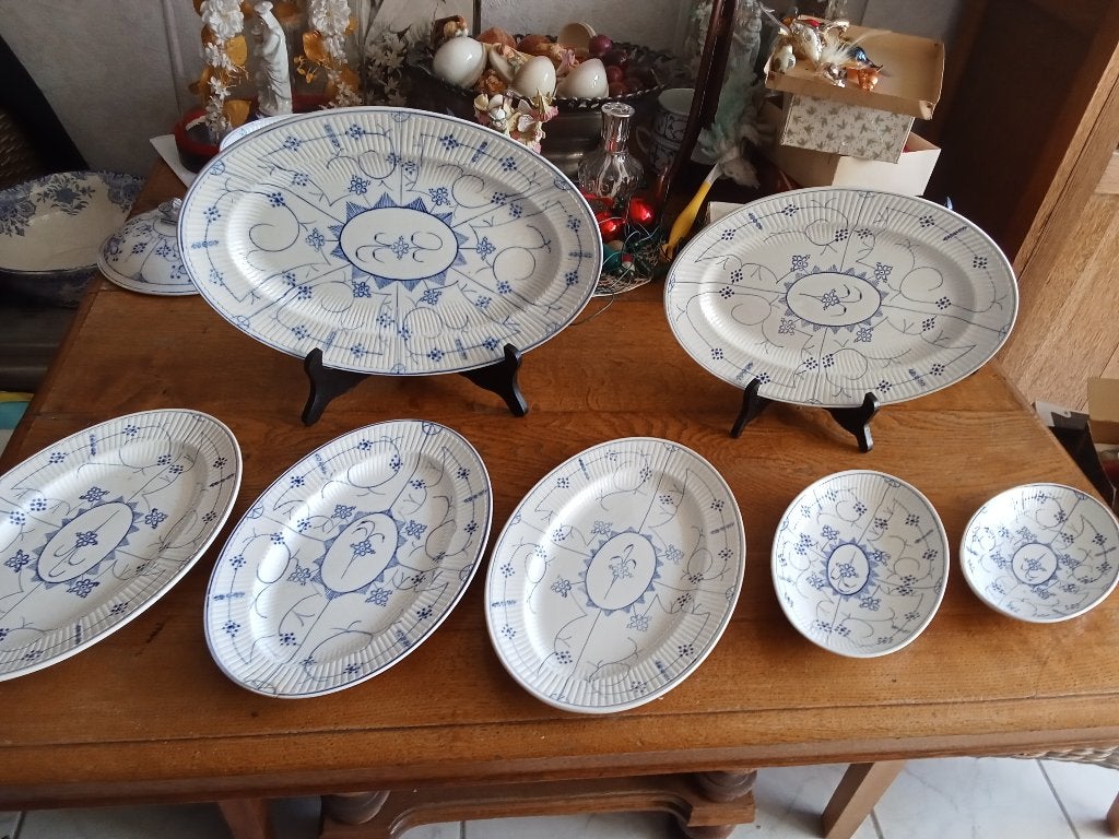 schalen van FRanse merk SARREGUEMINES saks motief, Ophalen of Verzenden