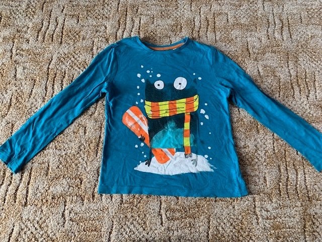 Shirt lange mouwen maat 128 figuur met sjaal, Ophalen of Verzenden, Gebruikt, Jongen of Meisje, Shirt of Longsleeve