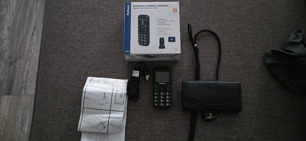 Profoon pm-703 senioren mobiel, Geen camera, Nieuw, Ophalen of Verzenden, Zonder simlock