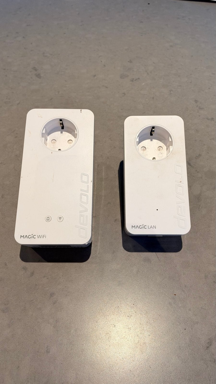 Devolo Magic 2 WiFi Powerline Adapter set, Ophalen of Verzenden, Zo goed als nieuw, Router