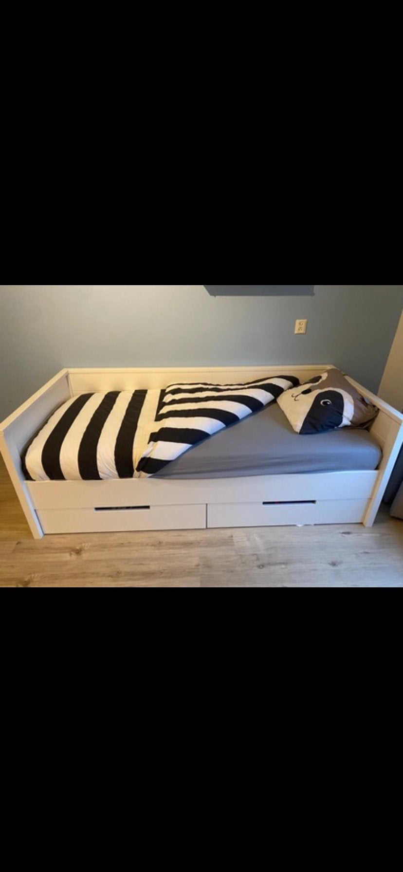 Wit kinderbed met lades, bedbank, Ophalen, 85 tot 100 cm, Zo goed als nieuw, Lattenbodem