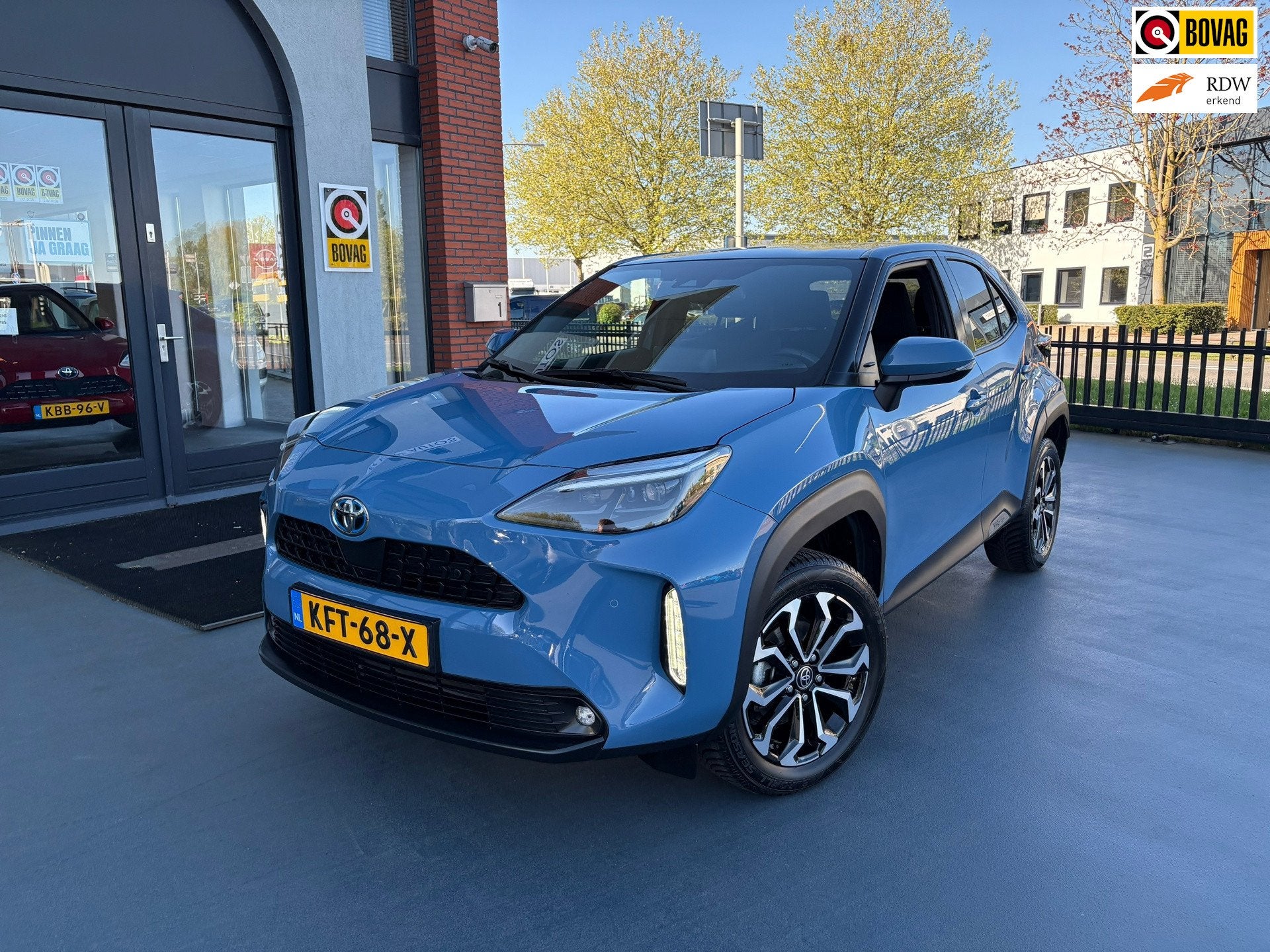 Toyota Yaris Cross 1.5 Hybrid Dynamic Team D AUTOMAAT LMV, Auto's, Gebruikt, Blauw, 1490 cc, Bedrijf