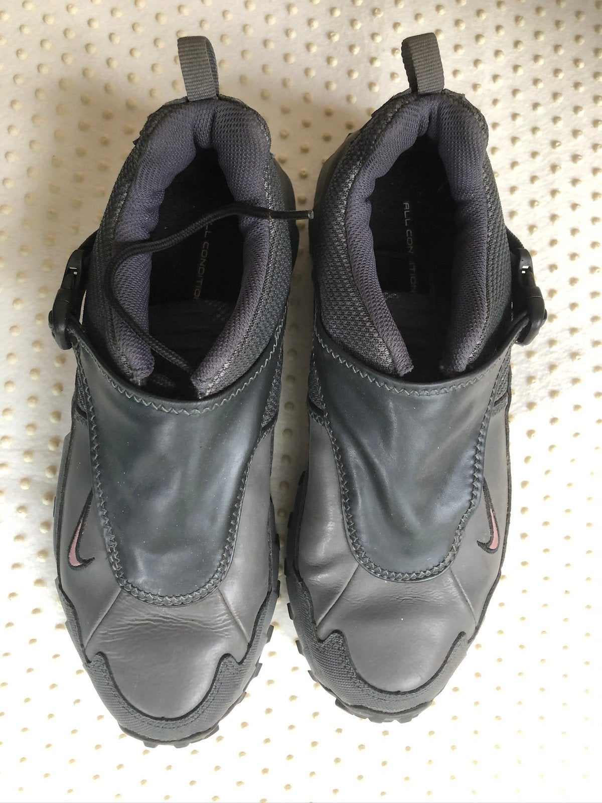 t.k.Nike Air ACG sneakers heren maat 38,5, Ophalen, Zo goed als nieuw