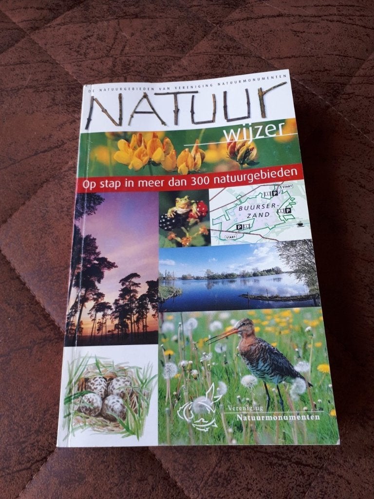 Boek-Natuurwijzer-op stap in meer dan 300 natuurgebieden-Nl, Boeken, Wandel- of Recreatiegebieden, Verzenden, Natuurmonumenten