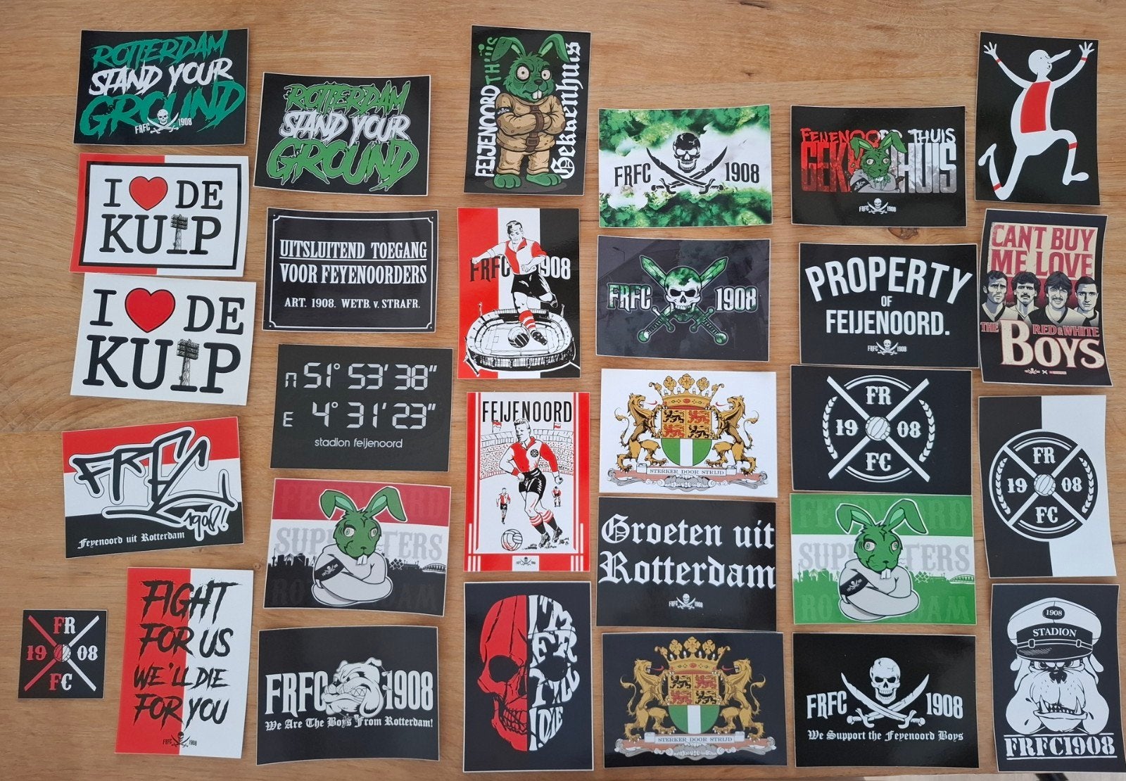 Feyenoord stickers (2), Ophalen of Verzenden, Zo goed als nieuw, Feyenoord, Poster, Plaatje of Sticker