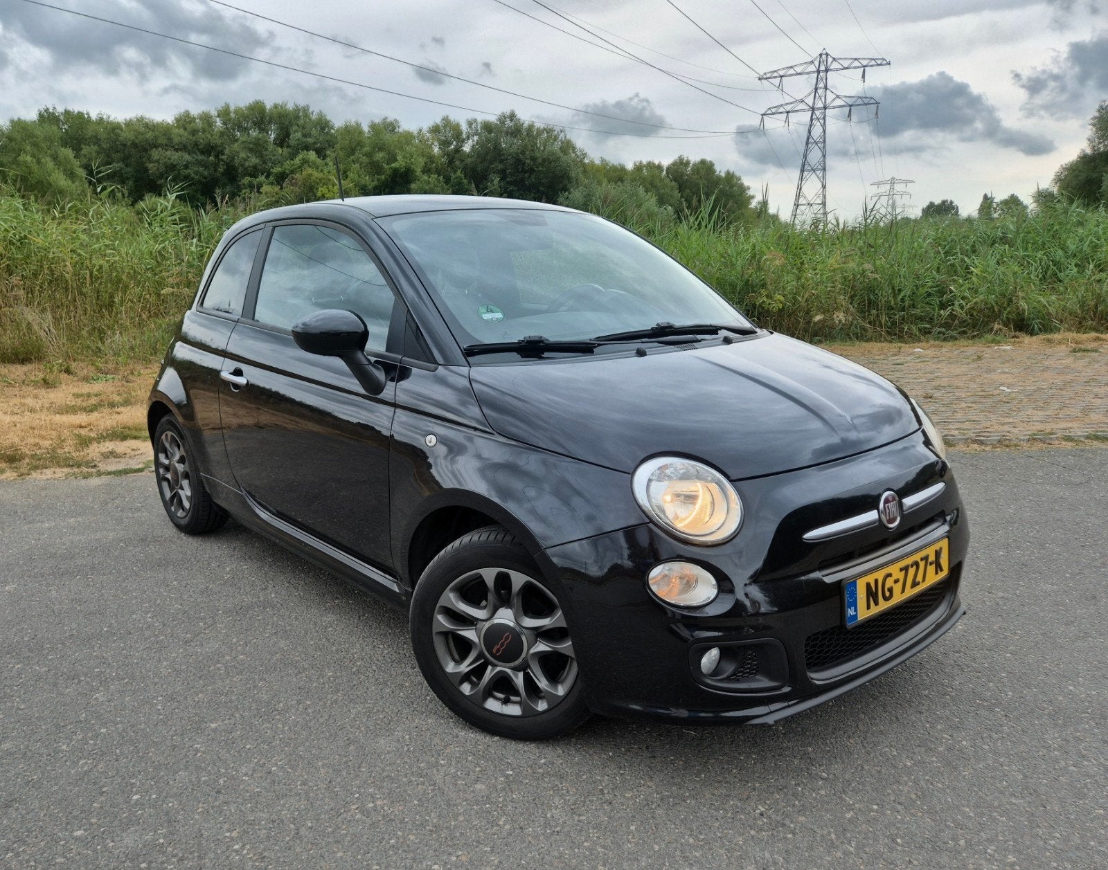 Fiat 500 1.2 C 2015 Zwart zuinig en lage kosten, Voorwielaandrijving, 1242 cc, 4 cilinders, 840 kg
