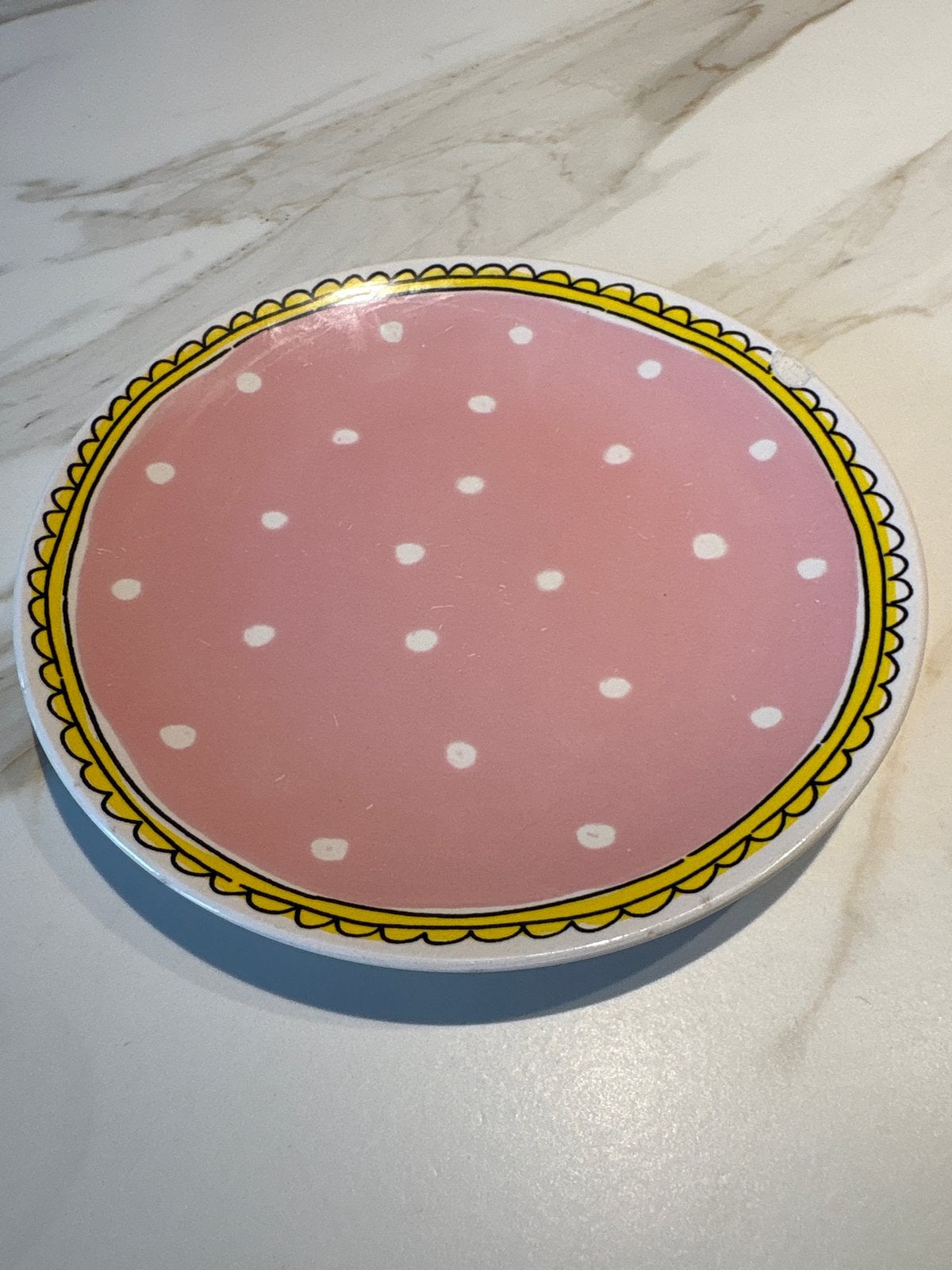 Blond Amsterdam bordje roze met witte stippen, Gebruikt, Keramiek, Ophalen of Verzenden, Bord(en)