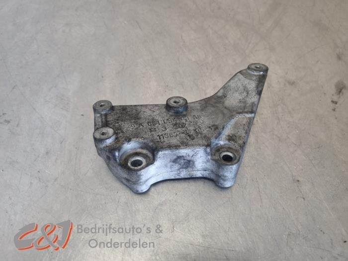 Steun (diversen) van een Mercedes Sprinter, Gebruikt, -, Ophalen of Verzenden, -