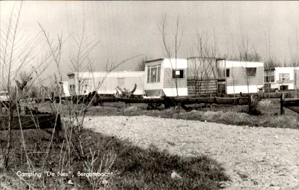 Bergambacht - Camping - De Nes, Ophalen of Verzenden, 1960 tot 1980, Ongelopen, Zuid-Holland