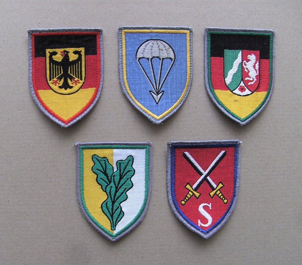 5 emblemen Bundeswehr, Verzamelen, Ophalen of Verzenden, Landmacht, Duitsland, Embleem of Badge