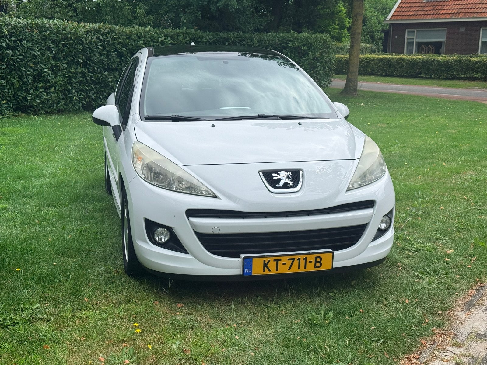 Peugeot 207 1.4 VTI 16V 3DRS 2009 Wit, Auto's, Peugeot, Voorwielaandrijving, Handgeschakeld, Geïmporteerd, 17 km/l