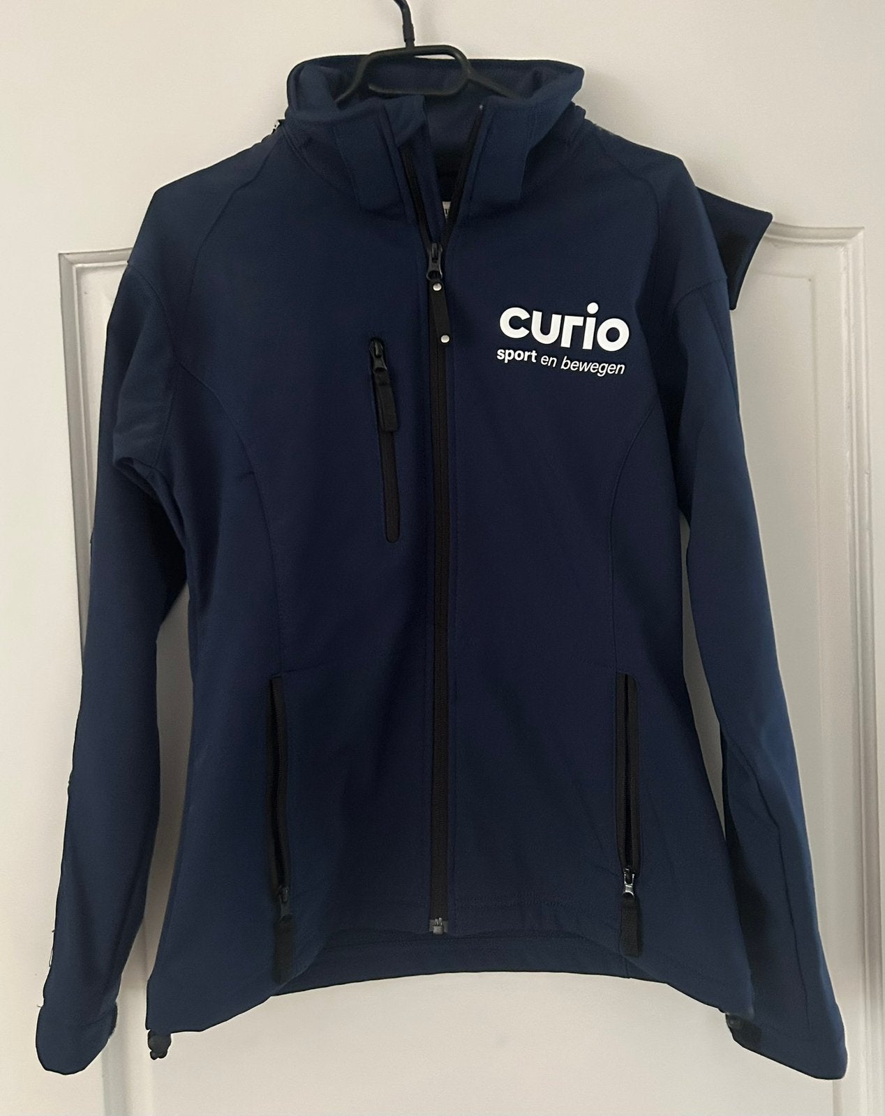 Softshell jas van Curio sport en bewegen, Ophalen of Verzenden, Zo goed als nieuw