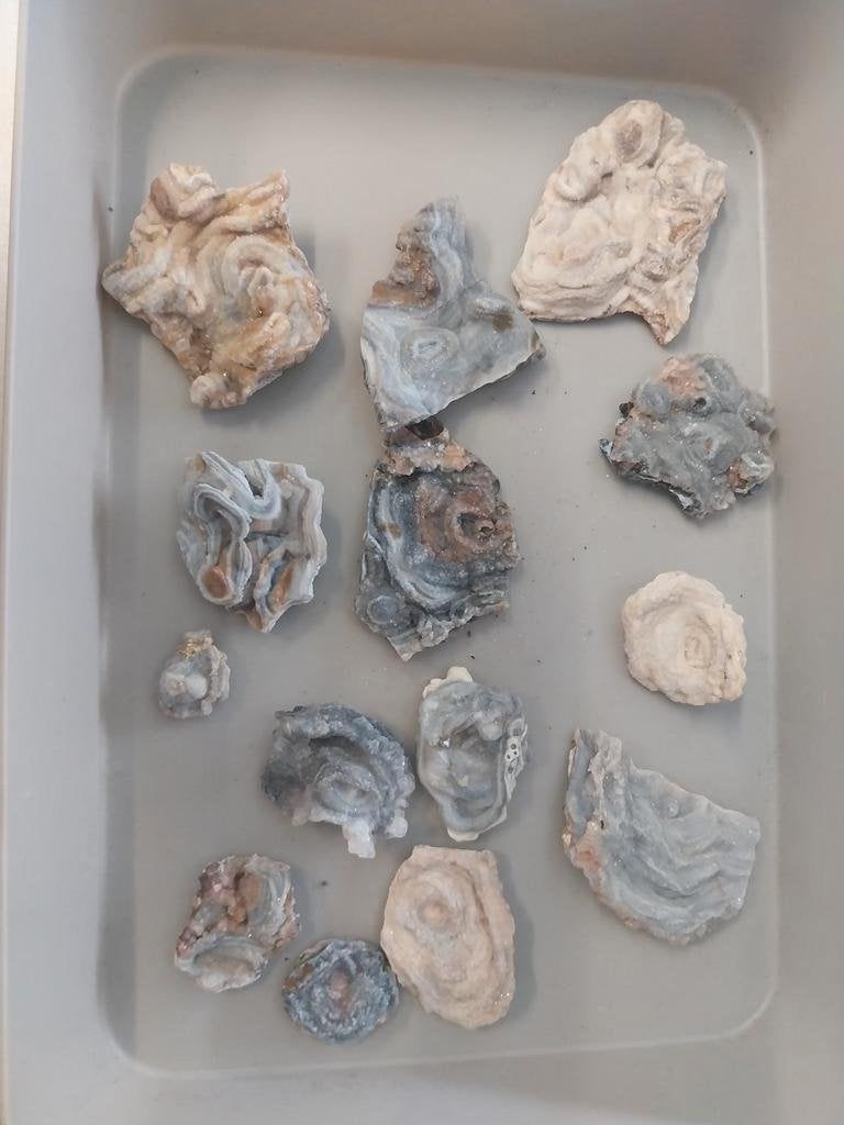 Partij chalcedoon rozen, Verzamelen, Mineralen en Fossielen, Ophalen of Verzenden