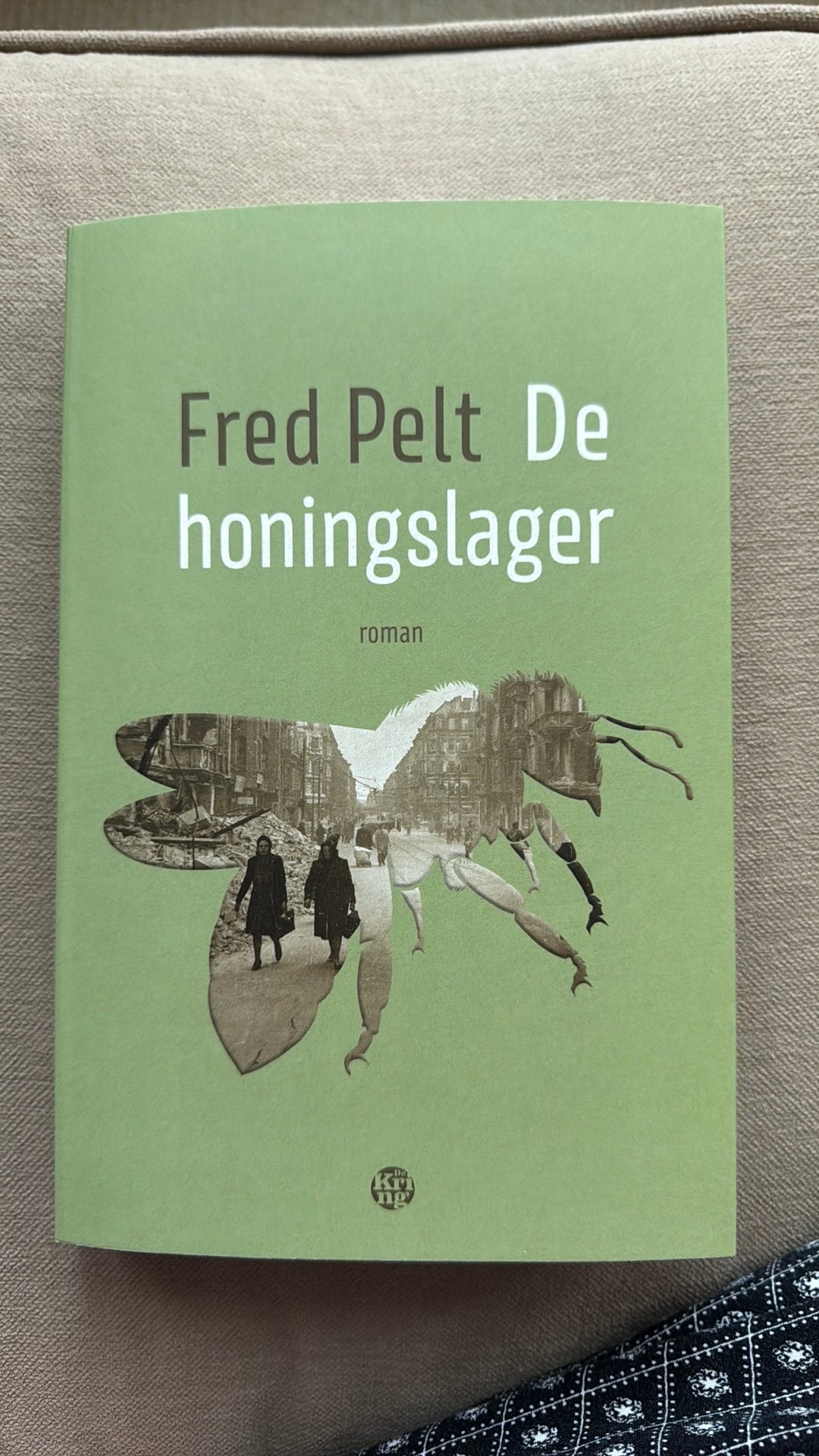 Fred Pelt - De honingslager, Ophalen of Verzenden, Zo goed als nieuw, Fred Pelt