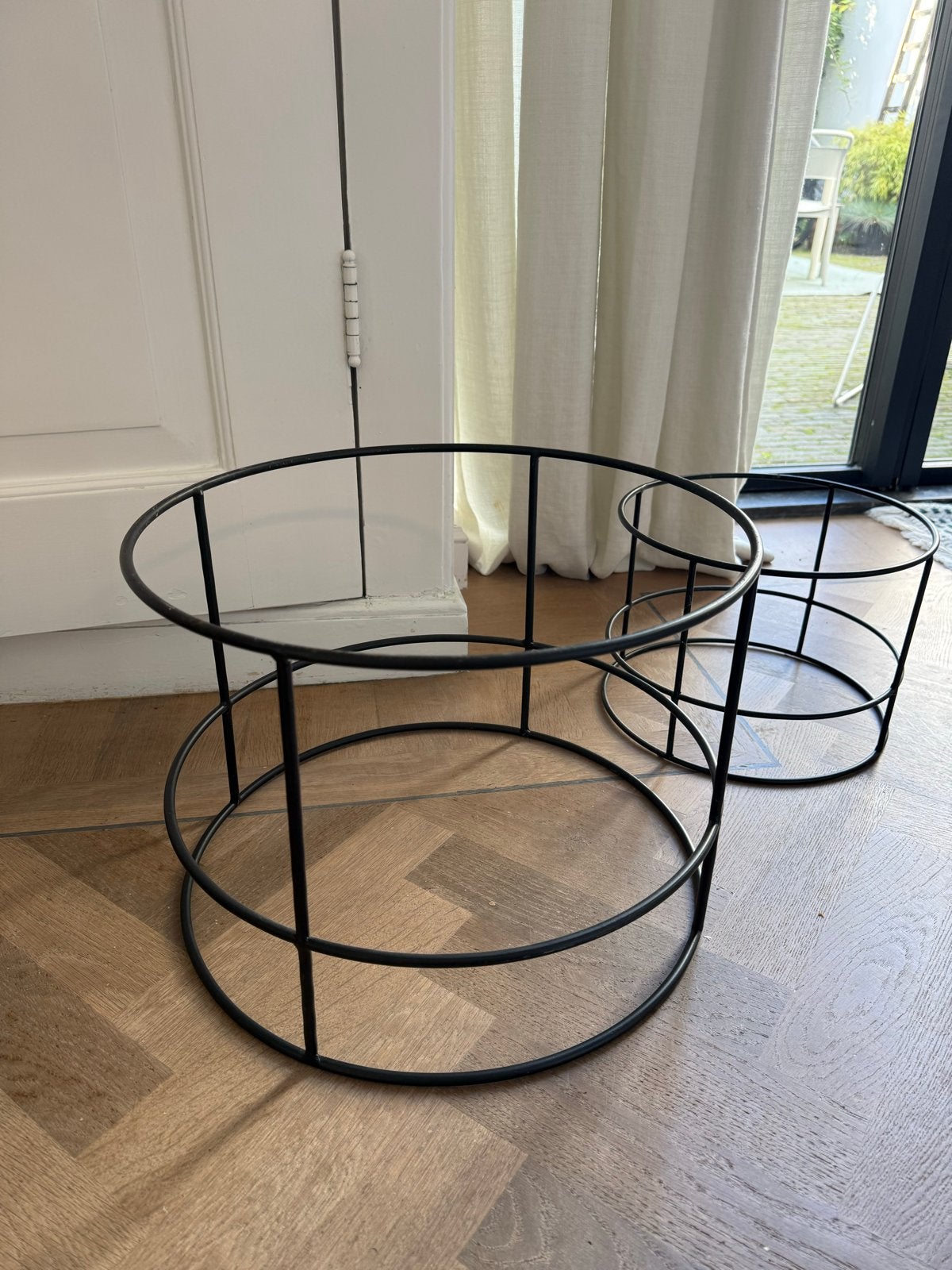 Bolia Botanique zwarte planten standaard 41,5 cm doorsnee, Minder dan 45 cm, Minder dan 55 cm, Gebruikt, Metaal of Aluminium