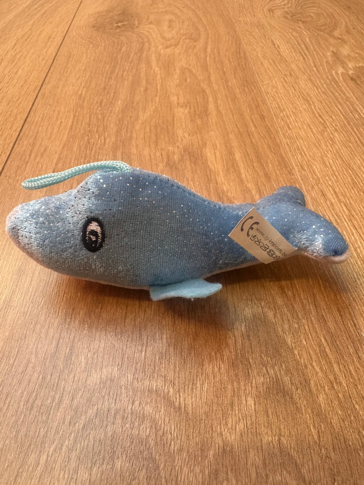 Dolfijn knuffeltje / hanger blauw met glitter en wit, Overige karakters, Overige typen, Blauw, Ophalen of Verzenden