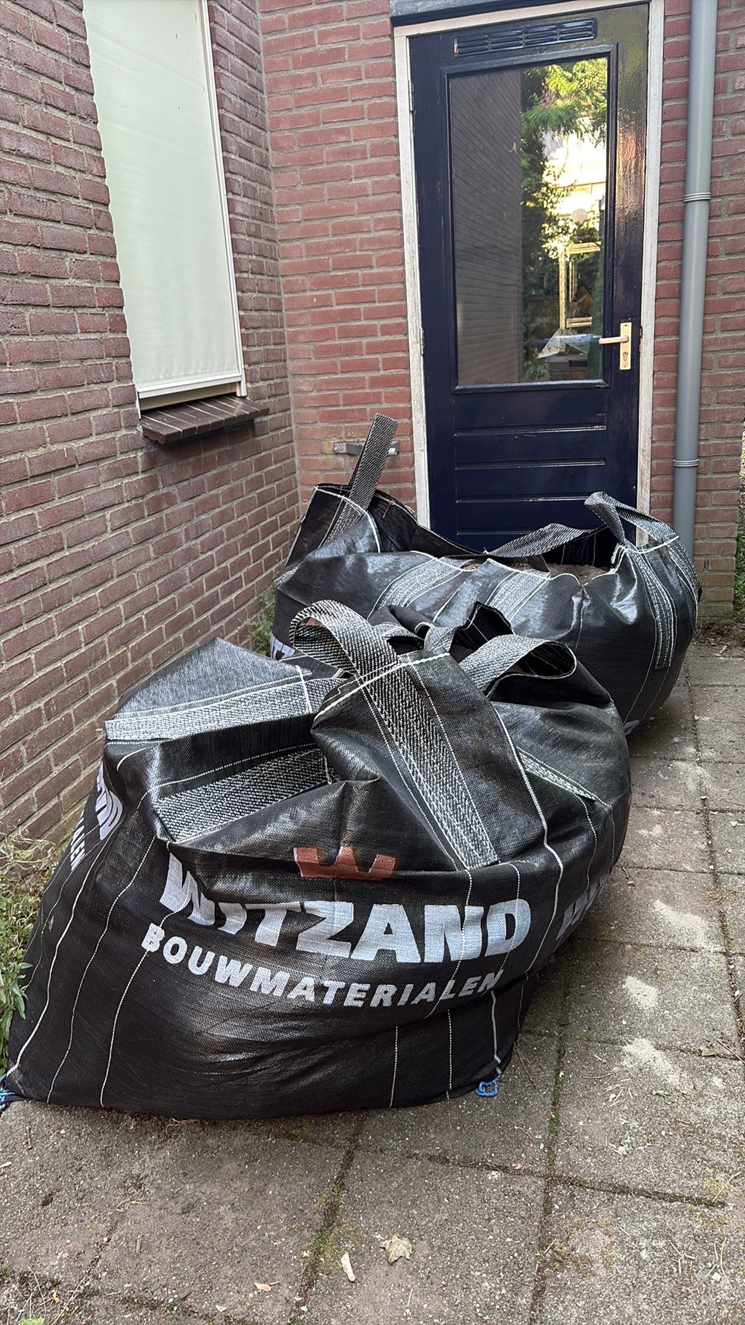 Gratis zwart zand, Tuin en Terras, Zand, Ophalen, Zo goed als nieuw, Overige typen