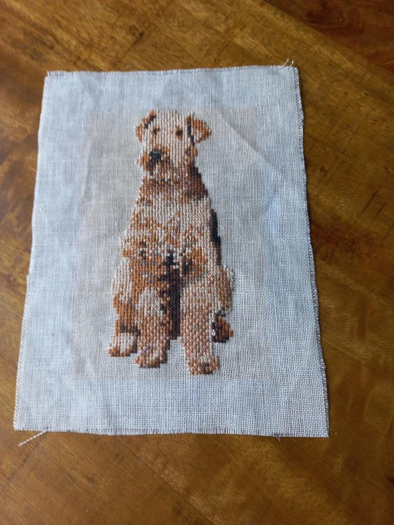 Borduurwerk HOND / TERRIER, 15x20 cm, Ophalen of Verzenden, Gebruikt, Handborduren, Overige typen